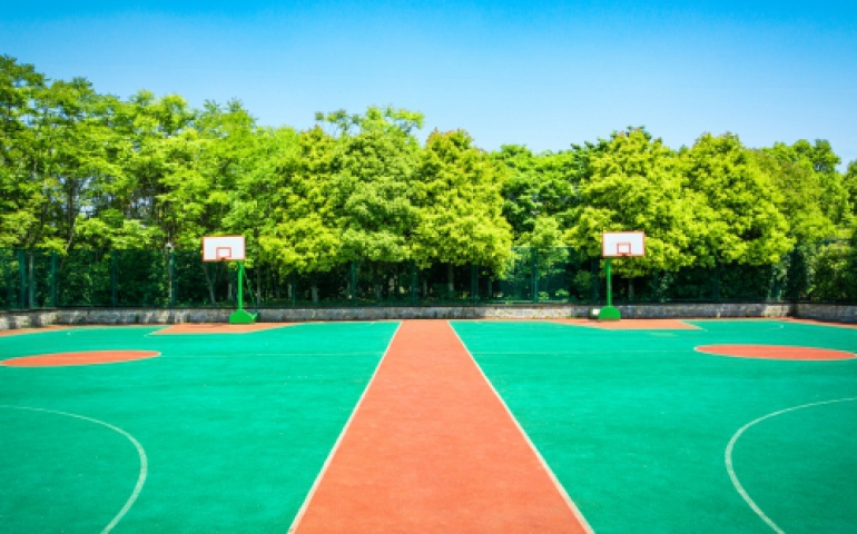 KRAKÓW. Te szkoły będą mieć nowe boiska i hale [LISTA]