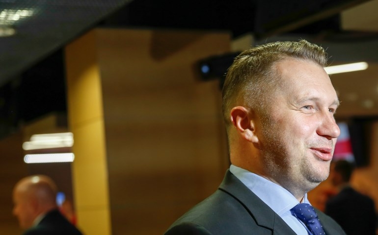 Minister edukacji: Ten rok upłynie nam na nauczaniu zdalnym. Trwają prace nad zmianami w egzaminach