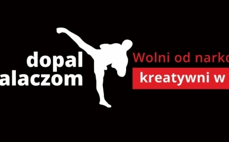 Mało skuteczna walka z dopalaczami. Coraz więcej dzieci trafia do szpitala