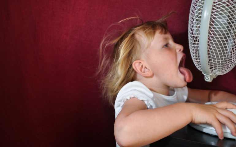 Unia zatrzymała antysmogowe obrazy. Zamiast nich do Krakowa płyną megaoczyszczacze