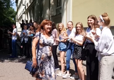 Wzruszające pożegnanie nauczycielki. To trzeba zobaczyć!