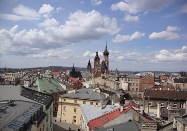 Radna pyta prezydenta, czy kurator Barbarze Nowak i jej mężowi należy się mieszkanie od miasta