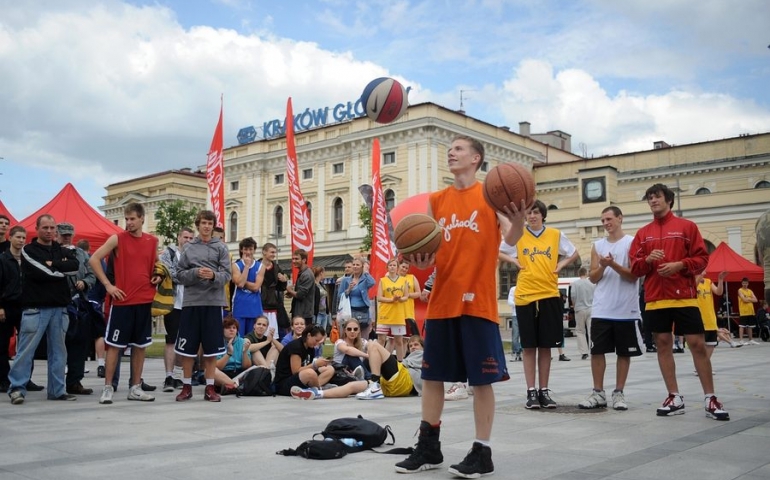 Zobacz, jak można spędzić wakacje w mieście