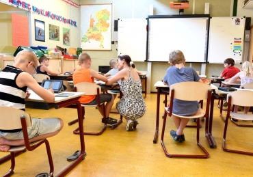 Ponad tysiąc złotych podwyżki dla nauczycieli bez podnoszenia pensum