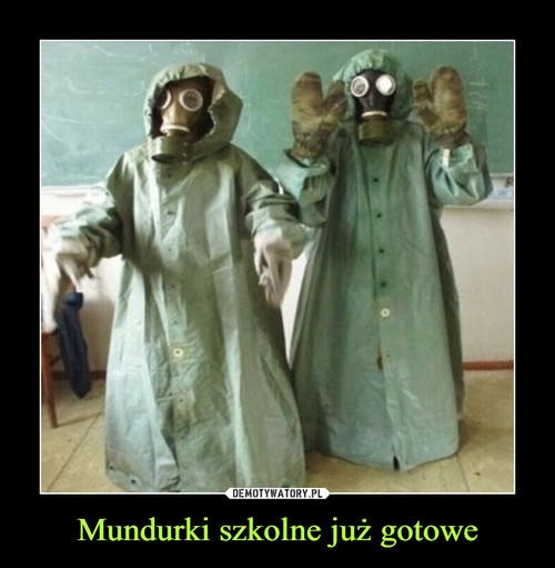 Z przymrużeniem oka. Szkolna moda w czasie pandemii 