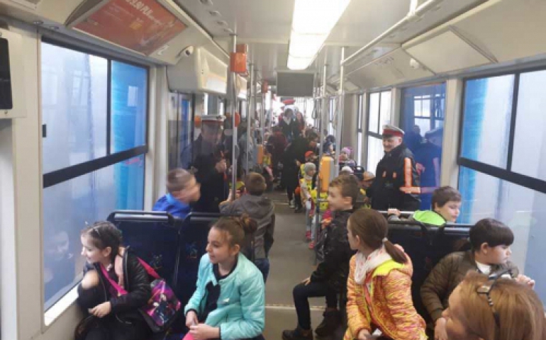 Darmowe przejazdy dla uczniów również w wakacje