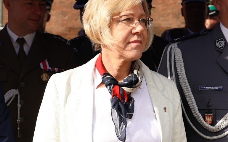 Barbara Nowak zamiast przeprosić nauczycieli, kpi w mediach społecznościowych