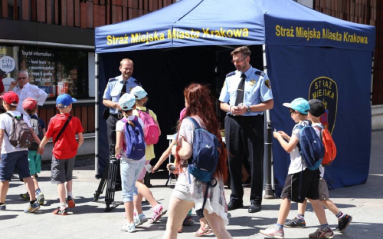 Odbierz jutro opaskę dla dziecka. Z nią nie zgubi się w tłumie