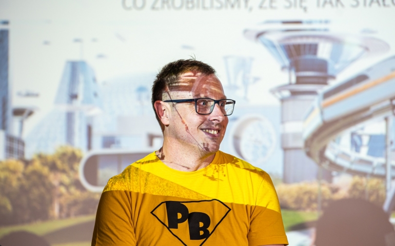 Znany nauczyciel odchodzi ze szkoły i żegna się słowami: 