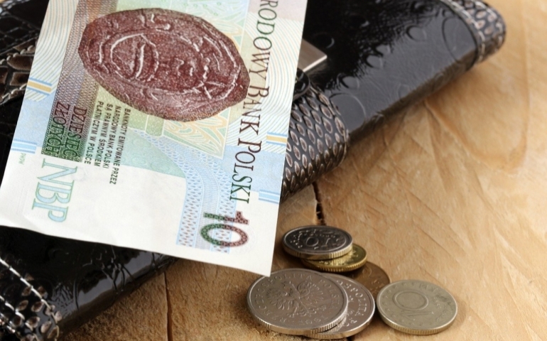 Ile wyniesie podwyżka nauczycielskich pensji i co uczący sądzą o zaproponowanych kwotach?
