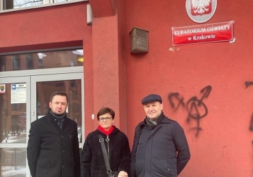 Barbara Nowak o posłach: tercet przemienia się w kwartet. Siła złego na jednego!