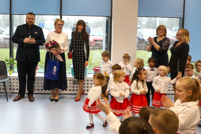 Miasto podziękowało kurii za wynajem niszczejącego lokalu. Maluchy mają w końcu godne warunki