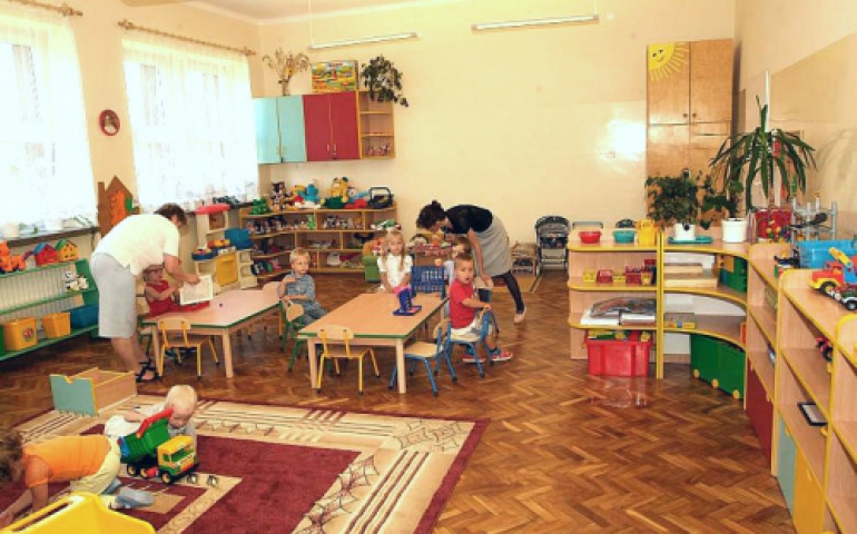 Rodzice i radni uratowali przedszkola