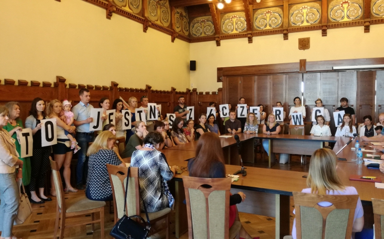 Rodzice walczą o przedszkola: To jest nasz 4 czerwca!