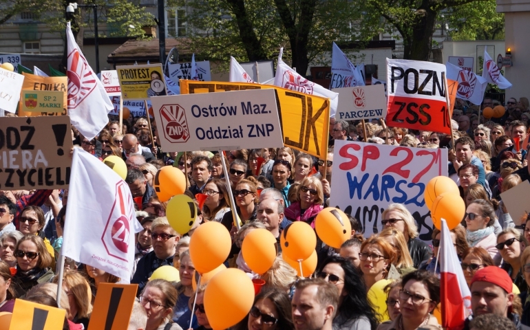 Maturzyści musieli sami dużo pracować, bo ich nauczyciele strajkowali