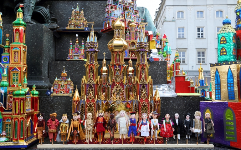 Jak stworzyć szopkę krakowską?