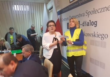 Anna Zalewska osobowością roku za wprowadzenie reformy edukacji? 